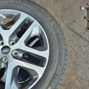 Range rover wheels 20 inch - Image 3