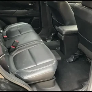 2017 Mitsubishi Outlander 2.0h 12kWh GX4h CVT 4WD Euro 6 (s/s) 5dr ESTATE Petrol/Electric Hybrid ... - Image 5