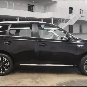 2017 Mitsubishi Outlander 2.0h 12kWh GX4h CVT 4WD Euro 6 (s/s) 5dr ESTATE Petrol/Electric Hybrid ... - Image 6