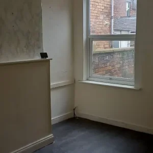 **AVAILABLE**2 BEDROOM PROPERTIES**STOKE-ON-TRENT** - Image 5