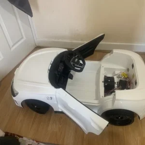 AUDI RS e-tron GT Ride ON in white colour - Image 3