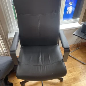 Office swivel chair