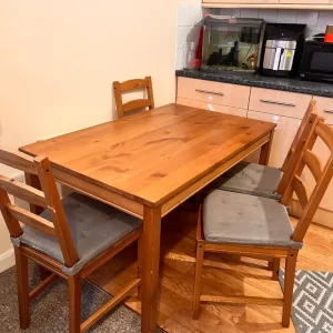 Dining table with 4 chairs - Image 2