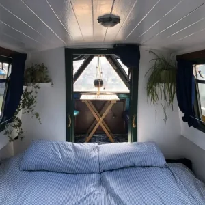 42ft Houseboat with London Residential Mooring - Image 6
