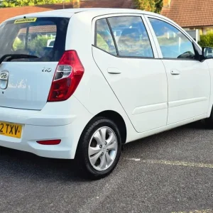 2012 Hyundai i10 1.2 Active 5dr HATCHBACK PETROL Manual - Image 7