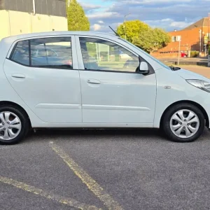 2012 Hyundai i10 1.2 Active 5dr HATCHBACK PETROL Manual - Image 8