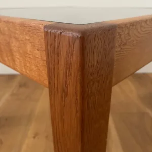 Solid oak wood coffee/side table - Image 2