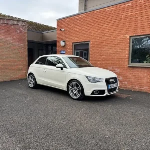 Audi A1 Hatchback 2011 Manual 3 Doors - Image 5