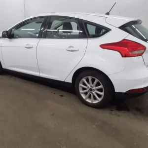 2018 Ford Focus 1.0T EcoBoost Titanium Hatchback 5dr Petrol Manual Euro 6 (s/s) (125 ps) Hatchbac... - Image 5