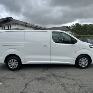 2022 Vauxhall Vivaro Turbo D 2900 Sportive L2H1 Euro 6 Panel Van Diesel Manual - Image 8