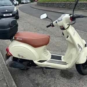 Neco, LOLA, 2020, 49 (cc)