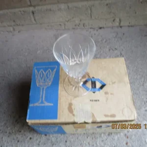 Champagne Stemmed Crystal Glasses - Image 2