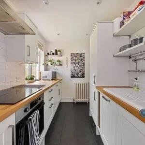 2 bedroom flat in Glenhurst Road, London, N12 (2 bed) (#2582099) - Image 7