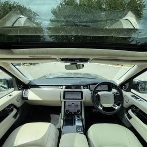 2021 Land Rover Range Rover 3.0 D300 Estate Diesel Auto 4x4 - Image 3