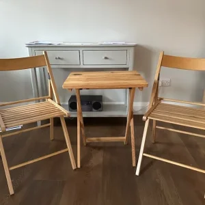 SOLD 2 wooden folding chairs and wooden folding table compact - Image 2