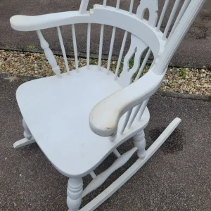 White painted wooden rocking chair, delivery available - Image 3