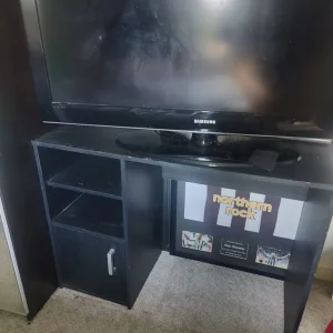 Free Pax Wardrobe and Computer Desk - Image 2