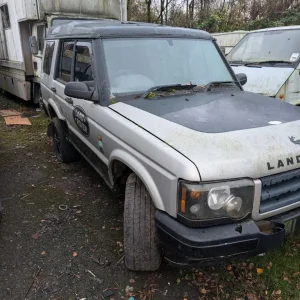BREAKING LAND ROVER DESCOVERY TD5 ALL PARTS AVAILABLE