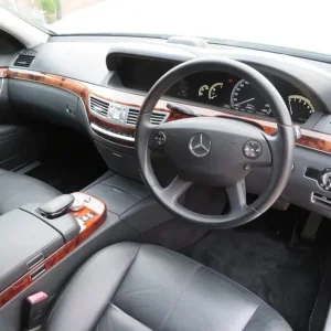 MERCEDES S350 W221 LUXURY PACKAGE 2008 - 18K MILES 1 OWNER (JAPAN) FROM NEW - Image 2