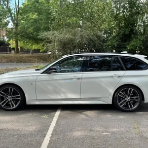 2019 BMW 3 Series 320i M Sport Shadow Edition 5-door Estate - Image 8