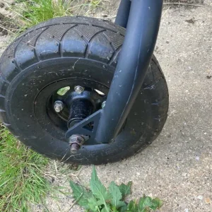 Venom BMX stunt bike with pegs - Image 8