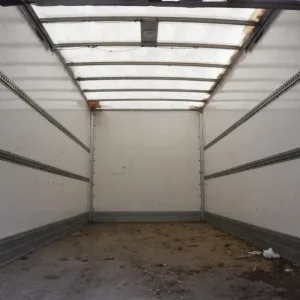 2017 MITSUBISHI CANTER 7C15 BOX VAN - Image 6