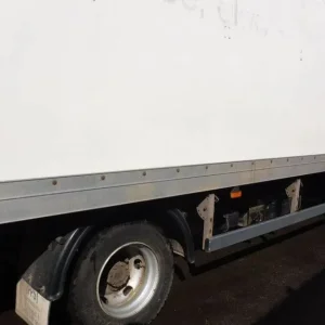 2017 MITSUBISHI CANTER 7C15 BOX VAN - Image 8