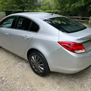 2010 Vauxhall Insignia Exclusive Hatchback Diesel Manual - Image 6