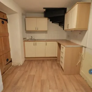 2 bedroom house in The Square, Clovelly, Bideford, EX39 (2 bed) (#2583255) - Image 5