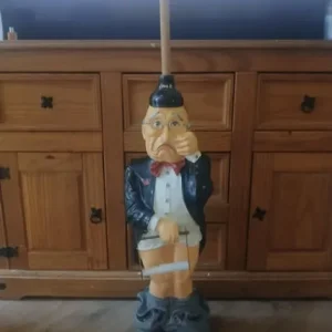 Funny Old Man Toilet Roll Holder – Black – Quirky Bathroom Decor - Image 2