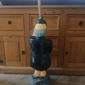 Funny Old Man Toilet Roll Holder – Black – Quirky Bathroom Decor - Image 5