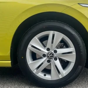 2020 Volkswagen Golf 1.5 eTSI 150 Life 5dr DSG Petrol Hatchback Hatchback Petrol Automatic - Image 5