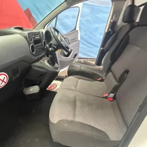 2018 Citroen BERLINGO 625 LX BLUEHDI S/S 625 LX BLUEHDI S/S Panel Van DIESEL Manual - Image 6