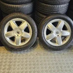 Renault Genuine 16 alloy wheels + 4 x tyres 205 55 16