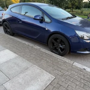 Vauxhall Astra GTC 1.4 Turbo 2014 manual 3-door - Image 4