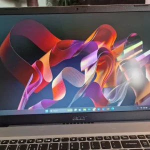 Acer aspire 3 17.2 hd - Image 3