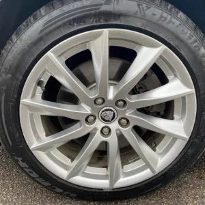2012 Jaguar XF 3.0 Luxury S.E 4dr Auto Diesel - Image 8