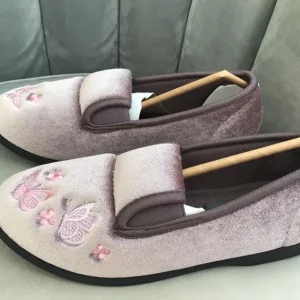 Ladies Cherish Full Slippers in Heather, Size 5