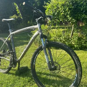 Specialized Hardrock Pro Mountain Bike - XL Frame - Image 2