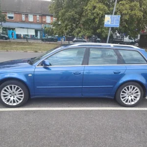 Audi A4 Estate 2006 Manual 5-door ULEZ free - Image 2