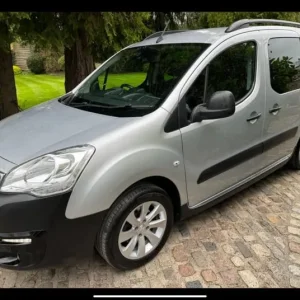 Peugeot Partner Tepee MPV 2017 manual 1199cc 5-door - Image 3