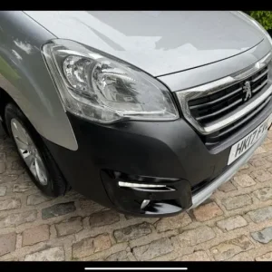 Peugeot Partner Tepee MPV 2017 manual 1199cc 5-door - Image 6