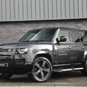 2022 Land Rover Defender 110 5.0 V8 Auto 4WD Estate - Image 8