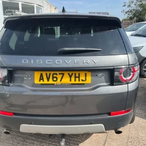 2021 Land Rover Discovery Sport 1.5 P300e R-Dynamic SE 5-seater Estate - Image 8