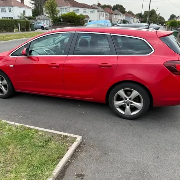 2011 Vauxhall Astra Estate manual 5-door