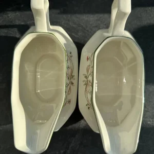 Eternal Beau gravy boats x2 - Image 4