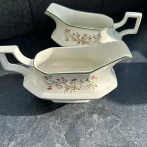 Eternal Beau gravy boats x2