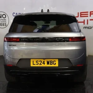 2024 Land Rover Range Rover Sport 3.0 D300 MHEV SE 5dr Auto 4WD with Panoramic Roof and Full Leather - Image 4