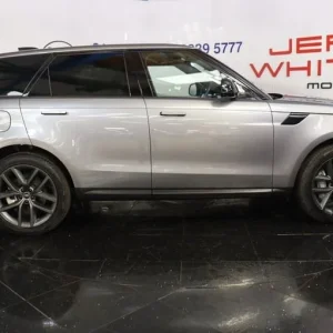 2024 Land Rover Range Rover Sport 3.0 D300 MHEV SE 5dr Auto 4WD with Panoramic Roof and Full Leather - Image 6