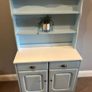 Welsh dresser upcycled in soothing blue with white top - Image 4